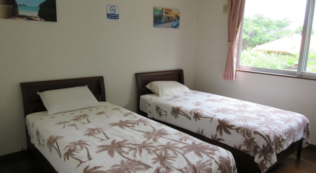 Guest House Diamond - Hostel, Rezerwuj Hostel Hotele w Okinawa z parkingiem, Parking