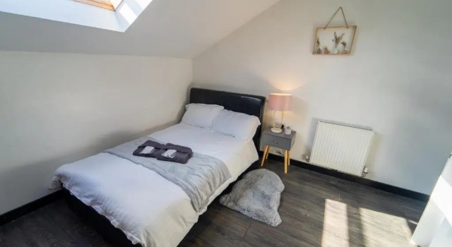 Студия STAY SA Cosy equipped studios available 10 mins from the city! Free WIFI &50" SMART TVs