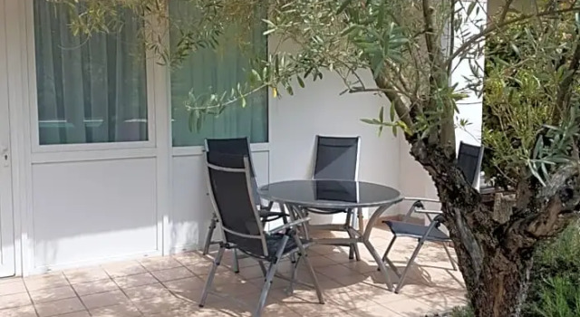 Номер Standard с видом на сад Logis Auberge Saint Simond