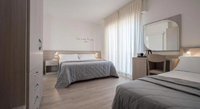 Трёхместный номер Economy Hotel Anny