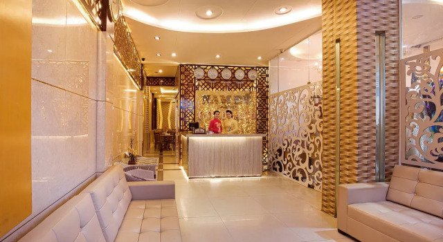 Goldland Hotel, Забронировать Отель Отели Хошимина с завтраком, рядом с Торговый центр Tax, Завтраки