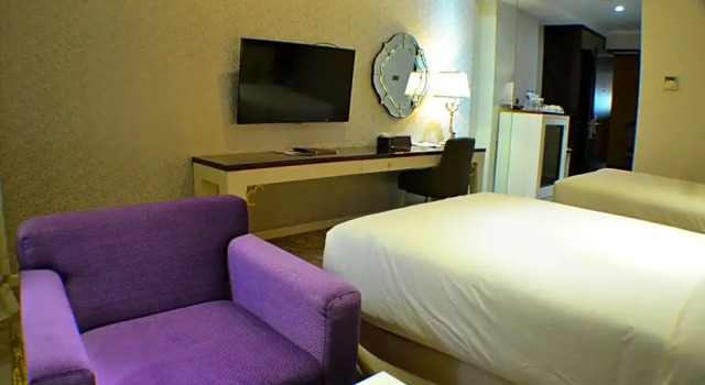 Deluxe Doppel Zimmer mit Balkon Sutanraja Hotel & Convention Centre