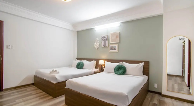 Четырёхместный семейный номер Standard SAZI BEN THANH Hotel HCM