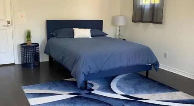 Adorable 3Bd, 3Ba Home in Beverly Hills