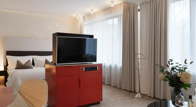 Полулюкс Elite Eden Park Hotel