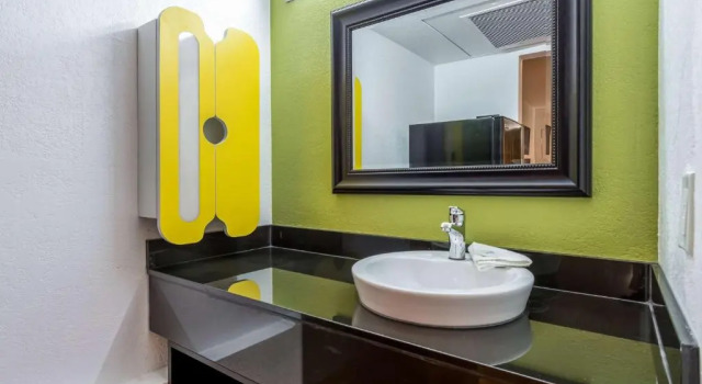 Deluxe quadruple chambre Studio 6-Buttonwillow, CA