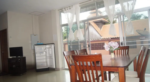 Sunee Mae Phim Apartment