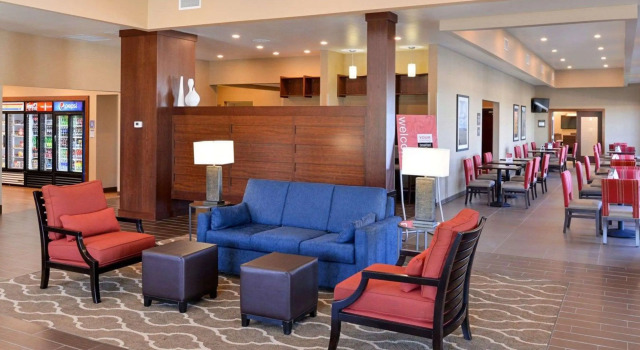 Comfort Inn & Suites Mandan - Bismarck, Buchen Sie Hotel Mandan North Dakota
