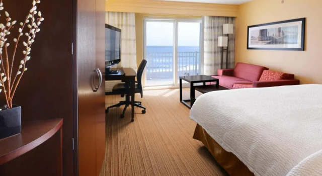 Двухместный номер Standard с балконом и с видом на океан Courtyard by Marriott Galveston Island