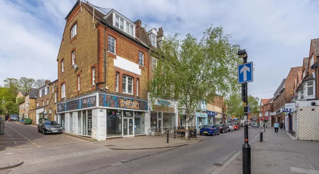Stansted Airport & Bishops Stortford Town Centre Professional Apartment