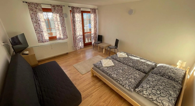 Apartmany215, Забронировать Отель Стражне Краловеградецкий край, рядом с Автобусная остановка Strážné