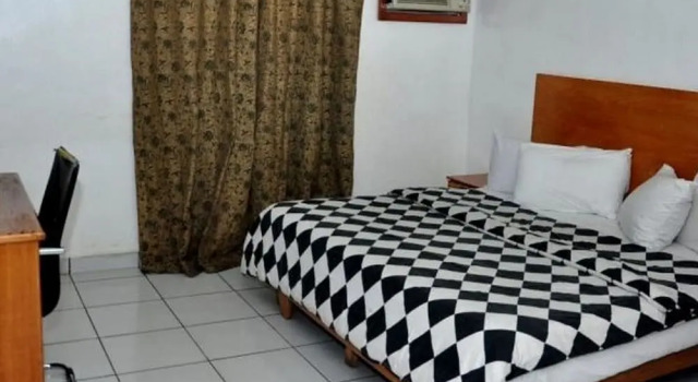 Eaglespark1960 Hotel - Standard, Prenota Hotel Lagos Lagos State