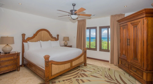 Pristine Bay 1108 4 Bedroom Home by RedAwning
