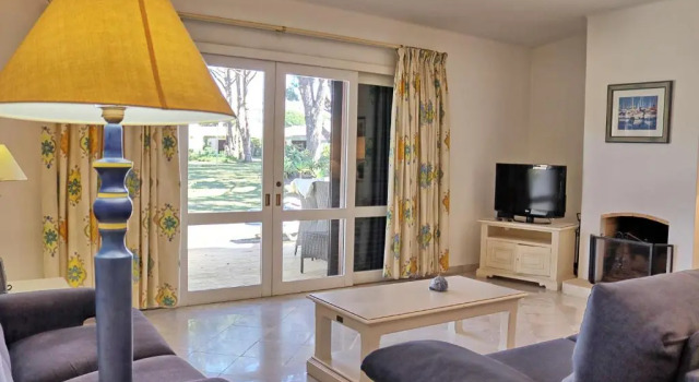 Villa V2 Duplex - Vilamoura Tennis, Rezervovat Vila Hotely v Sotavento s parkováním, Parkování