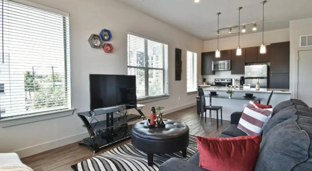 Семейный номер Standard с балконом GA Living Suites - Knox District Uptown Dallas