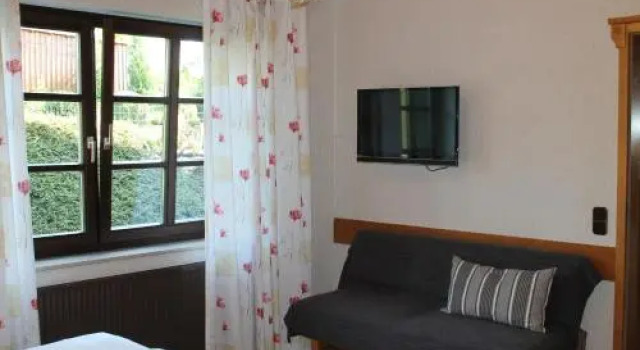 BELVEDERE Appart & Chalet - Ihr Zuhause auf Zeit am Edersee - Ihr Geschenk die GästeCard GrimmHeimat, Забронировать Шале Коттеджи Эдерзе, Коттедж