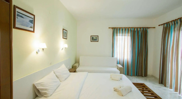 Revekka Rooms Bed & Breakfast