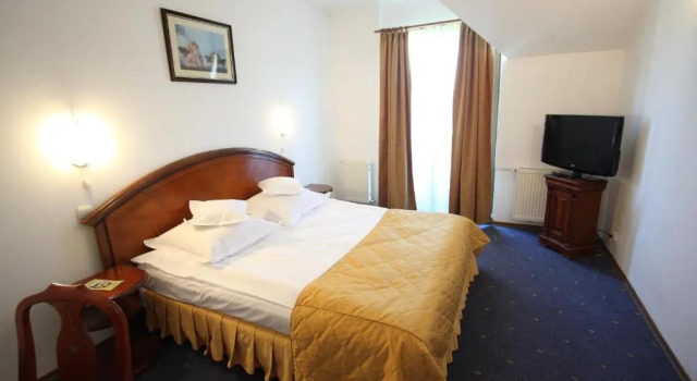 Hotel Ruia, Забронировать Отель Отели Пояна-Брашова с парковкой, рядом с Lupului, Парковка