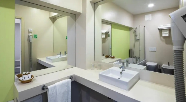 Люкс Comfort Hotel Navegadores