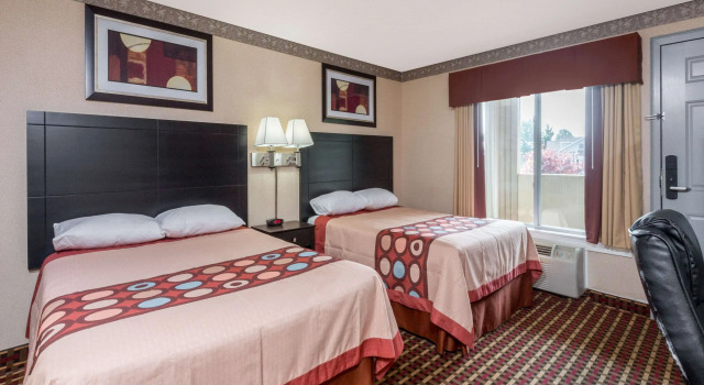 Super 8 Motel Old Saybrook, Varaa Hotelli Hotellit New England uima-altaalla, Uima-allas