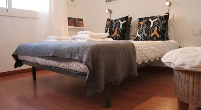 Avenida Apartments Urgell