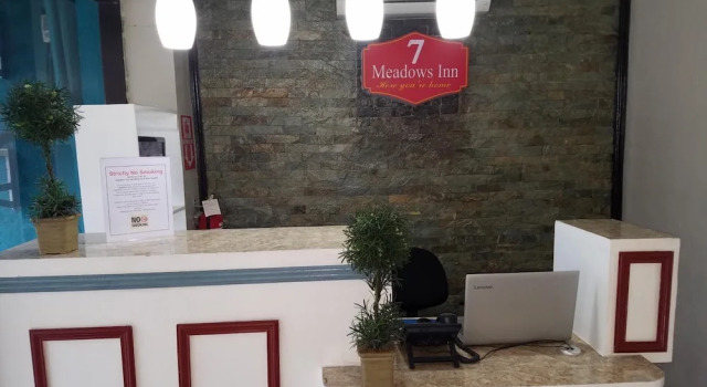 7 Meadows Inn