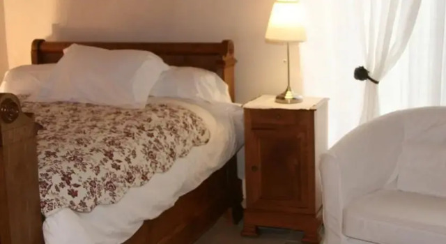 La Métairie de Fond-Guibert, Buchen Sie Ferienwohnung Château-Guibert 