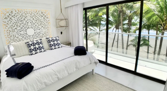 Номер Standard Modern Beachfront Paradise - Hermosa Palms 8 by RedAwning