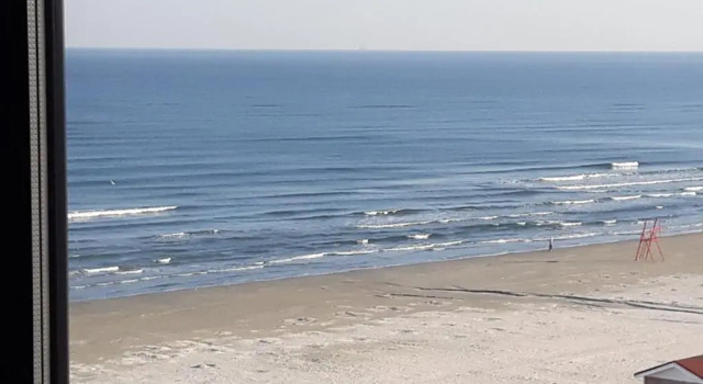 Sandy beach 1