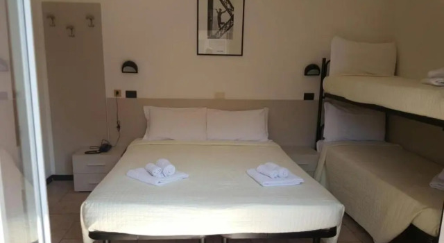 Четырёхместный номер Standard Hotel Galileo