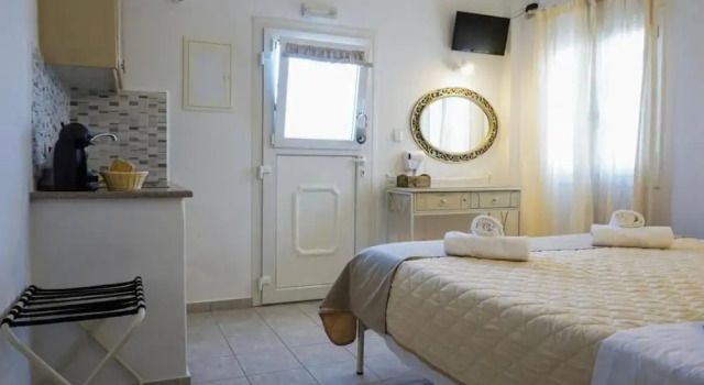 Casa Nostra Mykonos Boutique Rooms & Studios, Забронировать Отель Отели Миконоса с бассейном, Бассейн