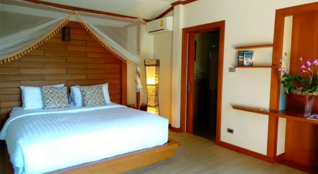 Sun-Soaked Spacious Villa - Pool, Hot Tub, Забронировать Вилла Пляж Банг Тао остров Пхукет