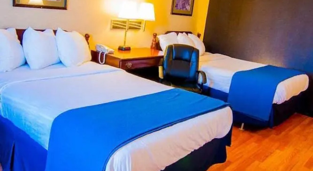 Quality Inn Finger Lakes Region, Забронировать Отель Ньюарк штат Нью-Йорк