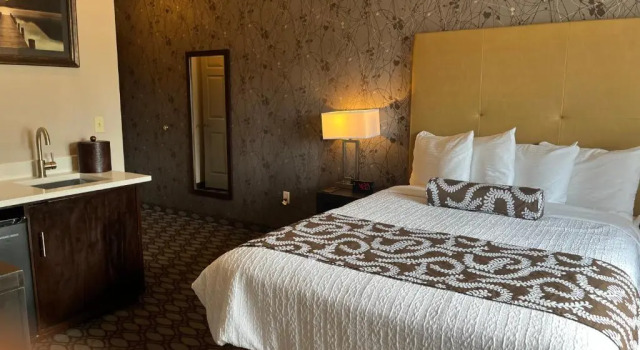 Люкс Deluxe Sunrise Inn Villas and Suites
