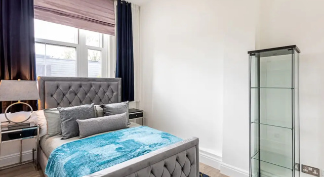 Charming Chelsea Flat, Забронировать Апартаменты/квартира Лондон Большой Лондон, рядом с Больница Челси и Вестминстера