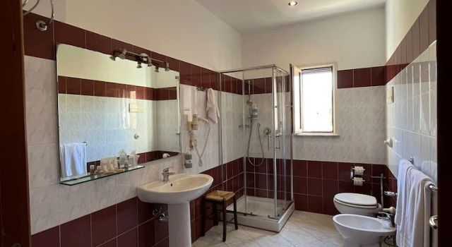 Четырёхместный номер Standard Hotel dOrleans