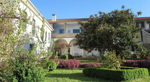 Solar de Santa Maria, Забронировать Дом для отпуска Браганса Trás-os-Montes e Alto Douro, рядом с Centro de Arte Contemporânea Graça Morais