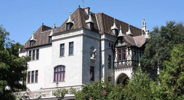Schlosshotel zum Markgrafen, Varaa Hotelli 4 tähden hotellit kohteessa Garz, 4*