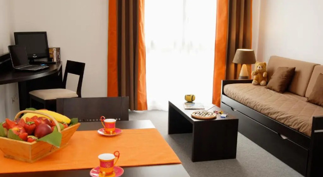Nemea Appart Hotel Toulouse Aéroport, Book Hotel Hotels in Haute-Garonne with a Pool, Swimming Pool