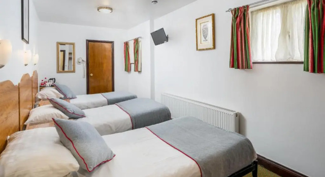 Трёхместный номер Deluxe Abbey Hotel, London Shepherds Bush