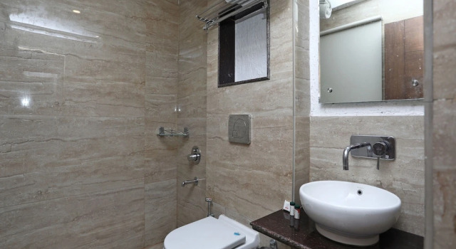 Люкс OYO 6119 Hotel Royal Classic