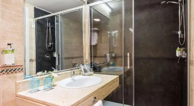Двухместный номер Premium Hotel Guadalajara and Conference Center, Affiliated by Meliá
