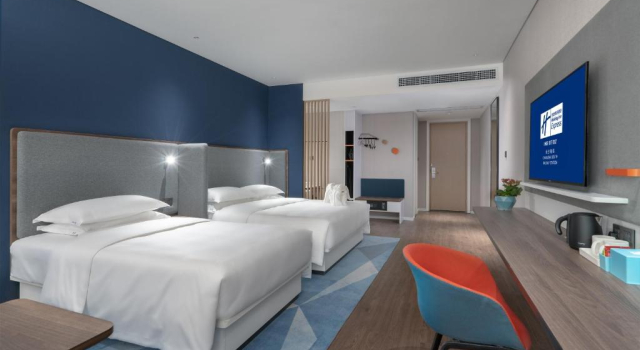 Семейный номер Standard Holiday Inn Express Changsha South Railway Station by IHG