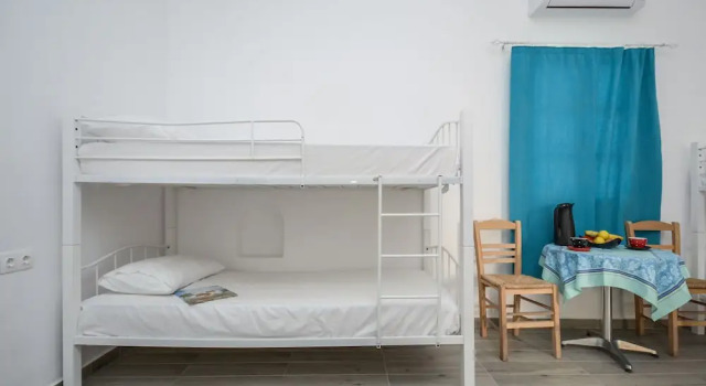 Четырёхместный номер Superior с балконом Depis place & apartments naxos