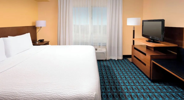 Двухместный люкс Fairfield Inn & Suites Weatherford