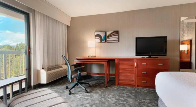 Номер Standard Courtyard by Marriott Akron Fairlawn