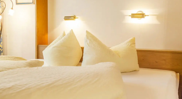 Gästehaus Hellwig, Rezervasyon Otel Reit im Winkl - Winklmoos havuzlu oteller, Yüzme Havuzu