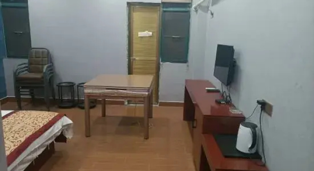 Xi County Yueke Express Hotel (Renmin Hospital), Book Hotel Xinyang Henan