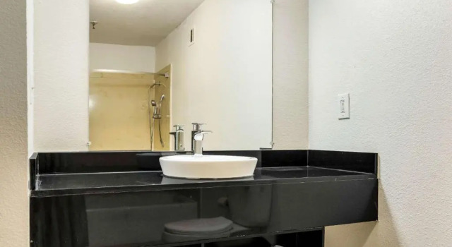 Четырёхместный номер Deluxe Motel 6-Alexandria, LA - South