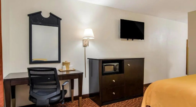 Номер Standard Quality Inn Marietta near Dobbins ARB